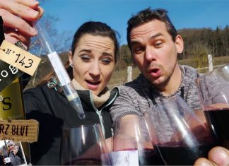 Alkohol im Wein messen.